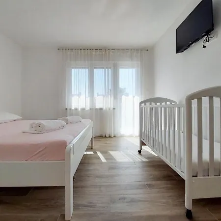 Lillas Apartment Selce