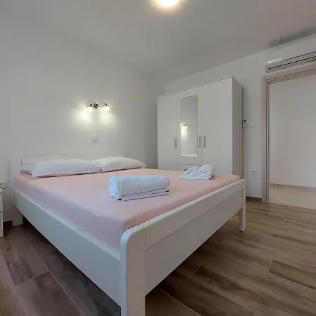 Lillas Apartment Selce