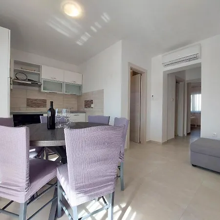 Apartment Lillas Selce