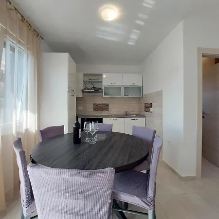 Apartment Lillas